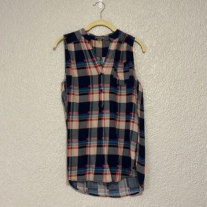 Market and Spruce Plaid Button Up Shirt